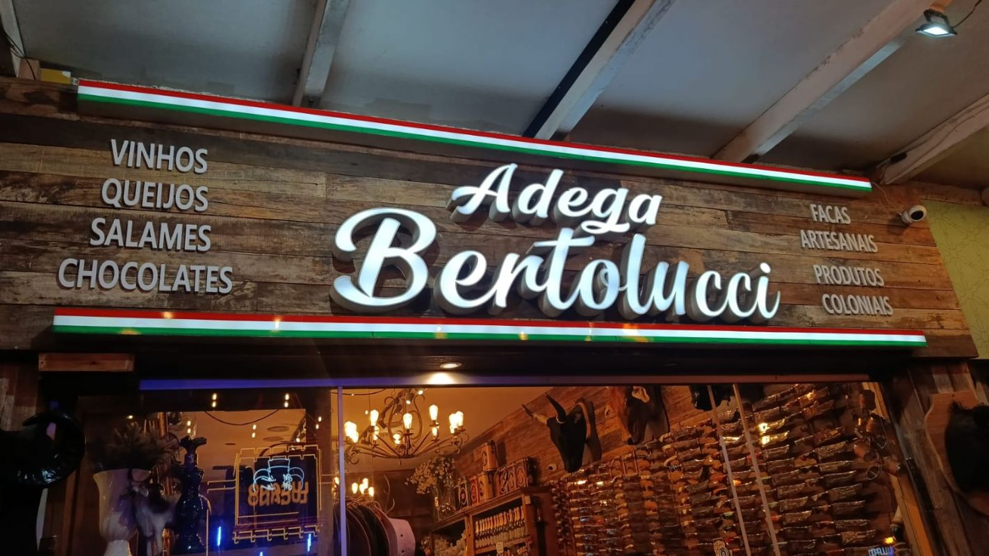 Fachadas de ACM, Letras Caixa, Totens e Luminosos Personalizados em SP