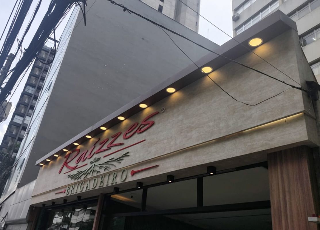 Letreiros e Painéis Luminosos em LED | Instalação SP