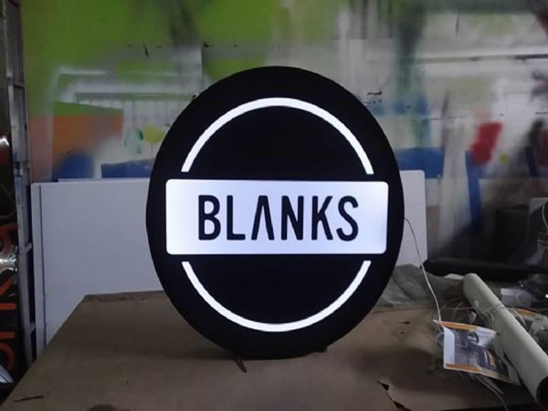 Letras Caixa Iluminadas em Aço, PVC, Inox e MDF | Fabricação em SP