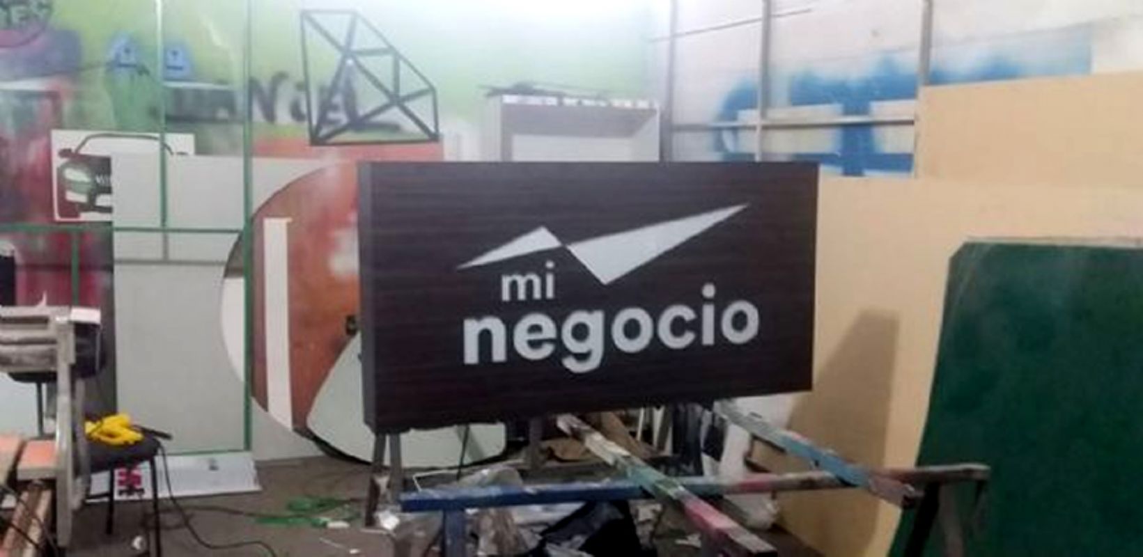 Letreiros e Painéis Luminosos em LED | Fabricação e Instalação em SP