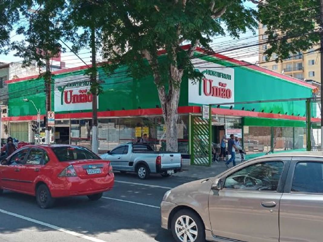 Totens e Pórticos de ACM | Sinalização Moderna para Empresas em SP